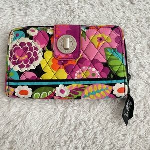 Vera Bradley Wallet NWOT